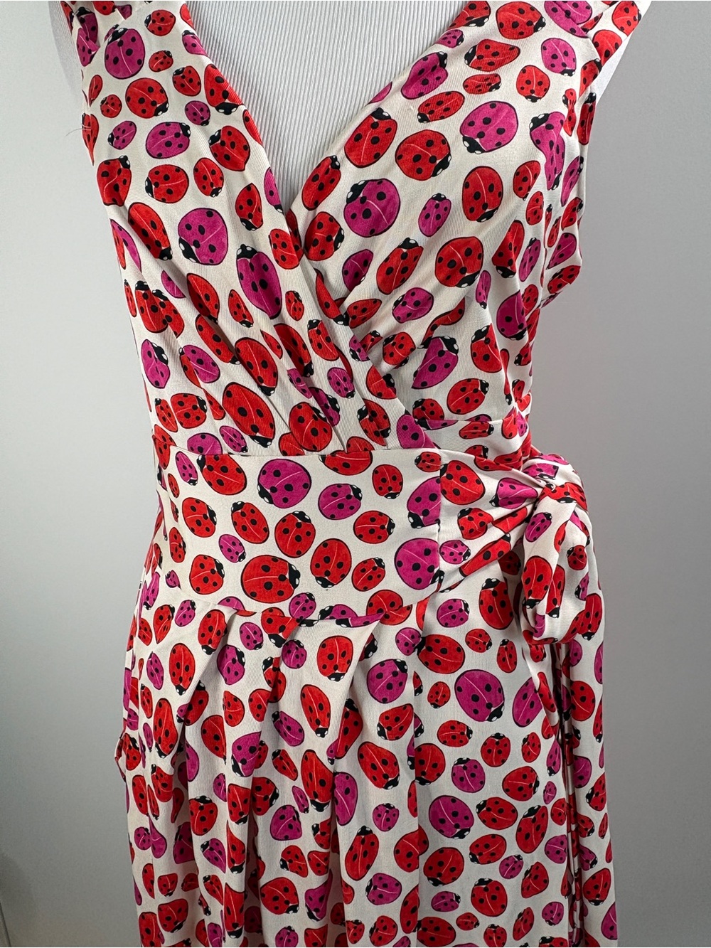 Diane Von Furstenberg 100% Silk Classic Wrap Midi Dress Ladybug Print 8 - Picture 8 of 11